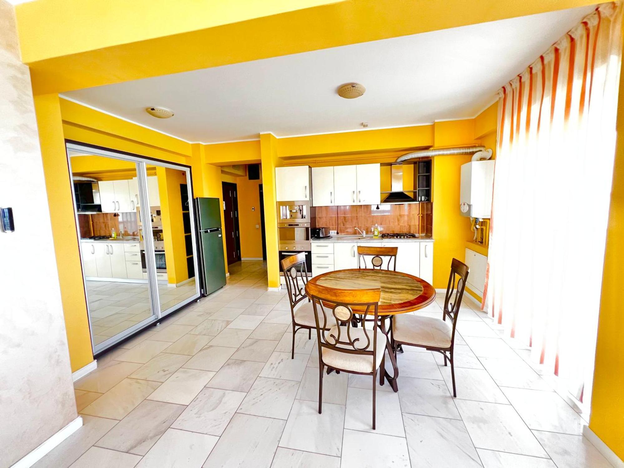 Sophia Lake View Suite Mamaia Exterior photo